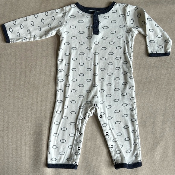 HB Hudson Baby/ infant‎ Boy Football Play Wear / Sleeper Size 18/24 M - Picture 1 of 3